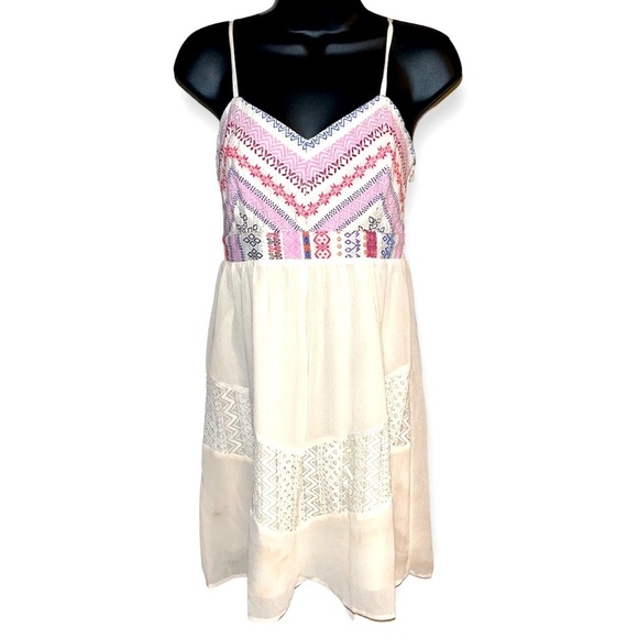 SALE!! Flying Tomato Boho Printed Lace Babydoll Dress Size Small - Picture 1 of 9